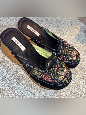 Vibrant Embroidered Black Slip-On Wedges